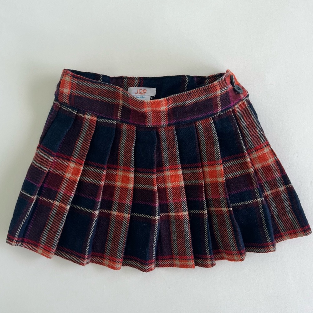 Toddler pleated orange and navy skort 2T